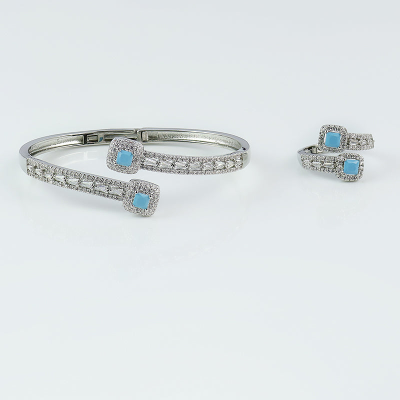 Twin Serenity Square Bangle LA048